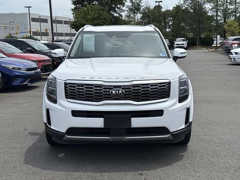 Used 2021 Kia Telluride EX w/ EX Premium Package FWD image 6