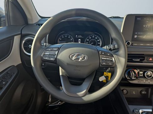 Used 2023 Hyundai Kona SE w/ Cargo Package image 12