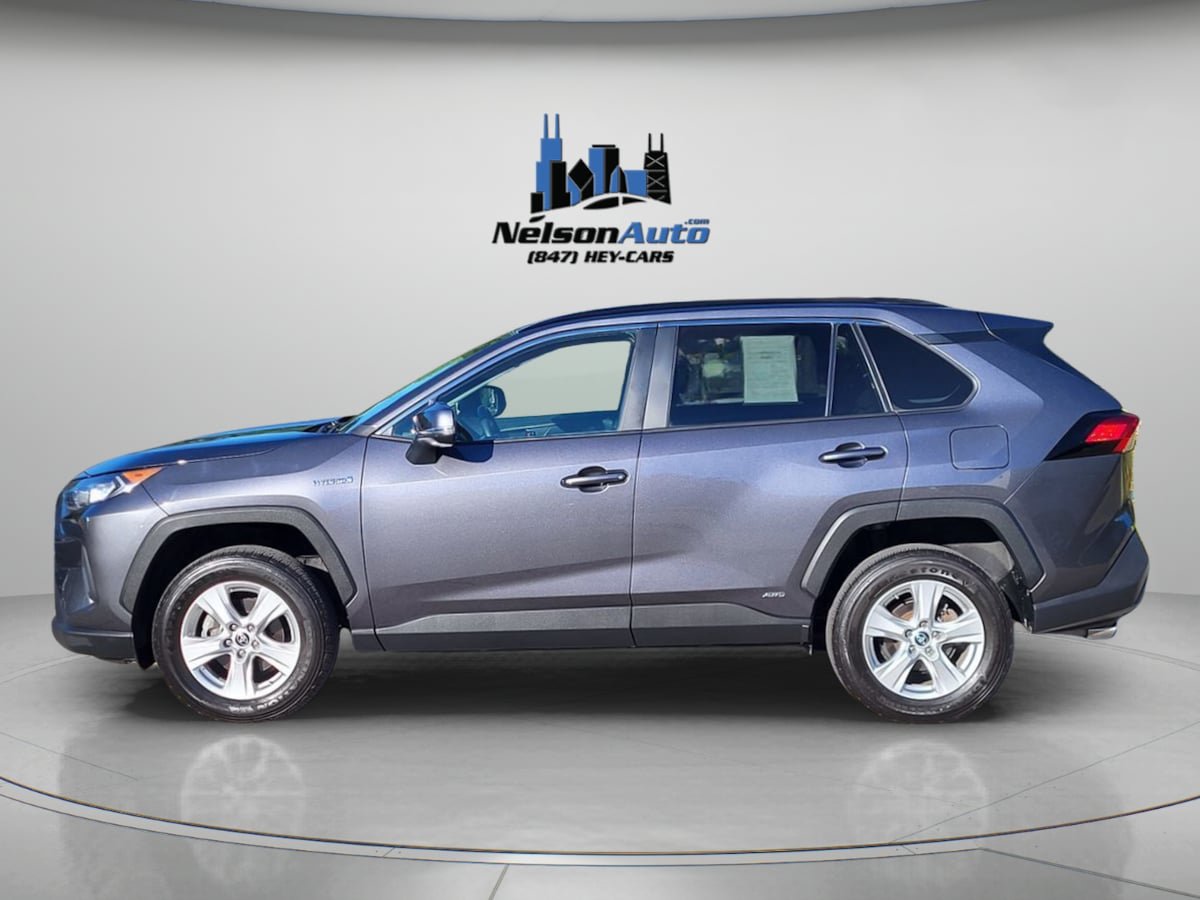 Used 2021 Toyota RAV4 LE AWD/4WD image 9