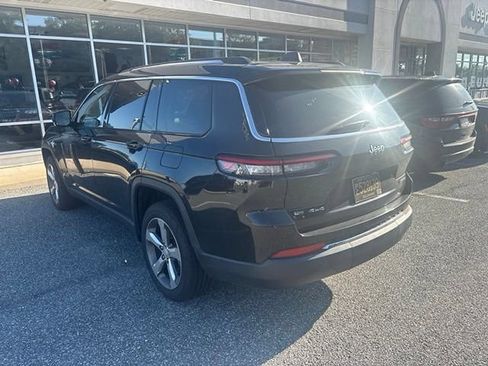 Used 2021 Jeep Grand Cherokee L Limited w/ Luxury Tech Group II AWD/4WD image 13