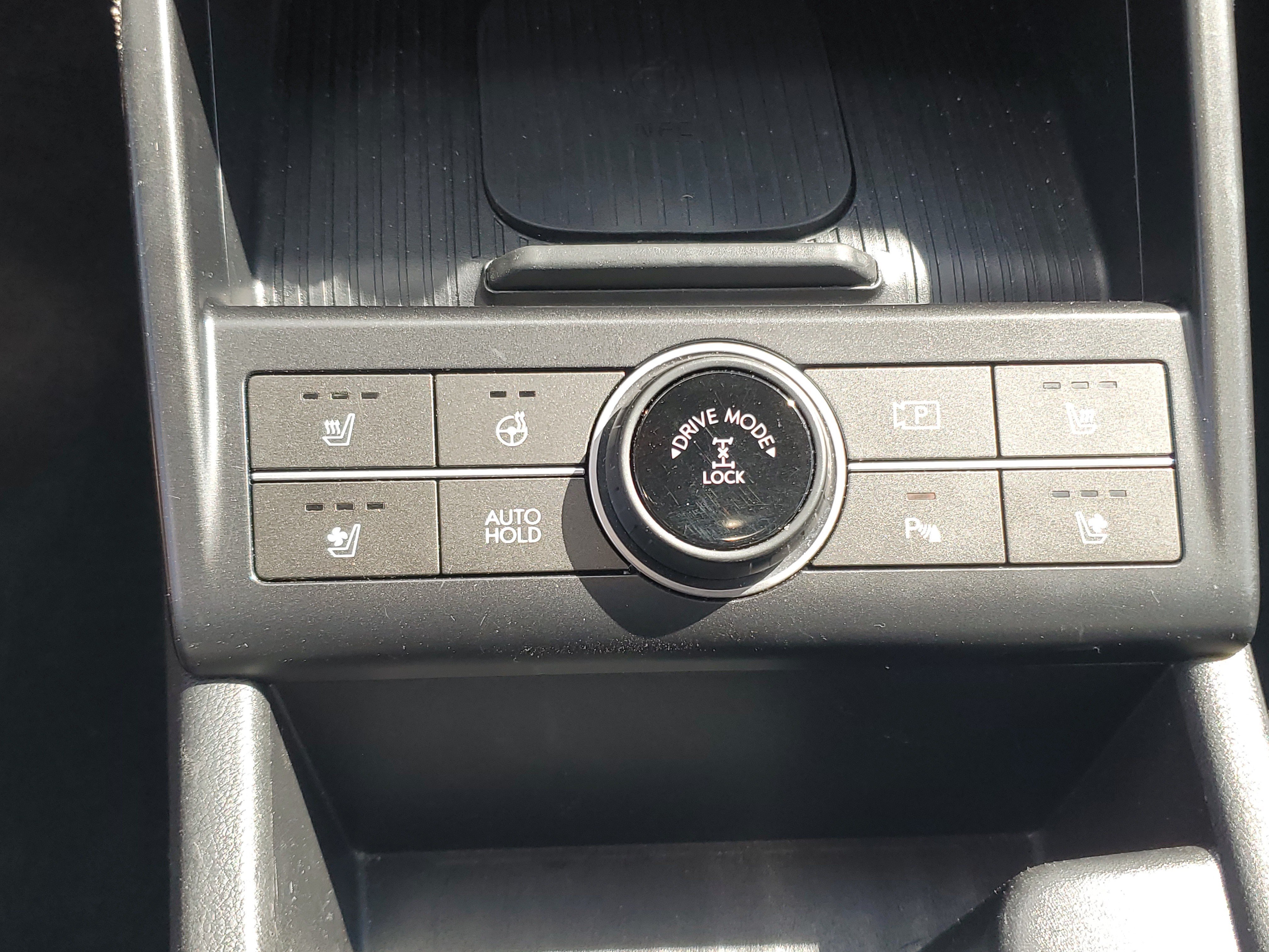 Used 2024 Hyundai Kona Limited AWD/4WD image 25
