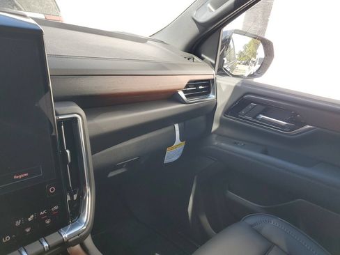 New 2026 GMC Yukon Denali RWD image 25
