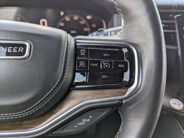 Used 2023 Jeep Grand Wagoneer L Series II AWD/4WD image 16