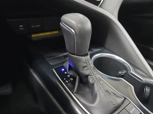 Used 2018 Toyota Camry XLE w/ Driver Assist Package FWD image 24