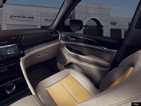 New 2026 Jeep Grand Cherokee L Limited RWD image 19