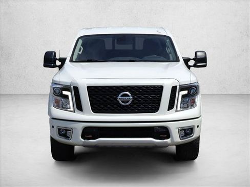 Used 2018 Nissan Titan S AWD/4WD image 2