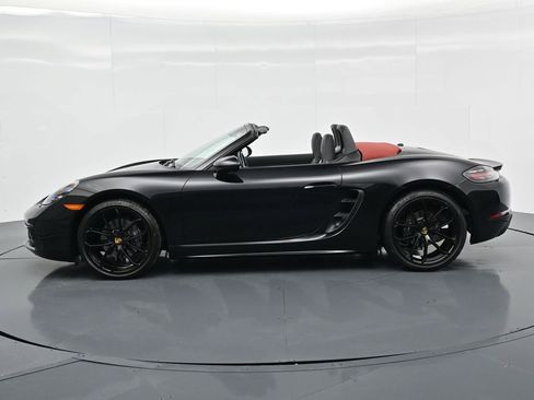 Certified 2024 Porsche 718 Boxster RWD image 2