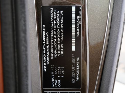 Used 2014 Aston Martin Vanquish Coupe image 18