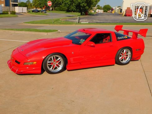 Used 1996 Chevrolet Corvette Coupe RWD image 25