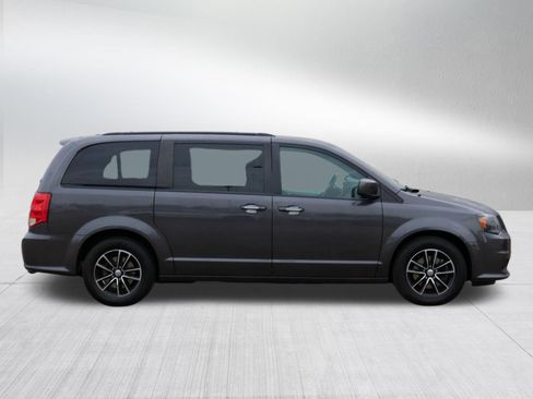 Used 2018 Dodge Grand Caravan GT FWD image 8
