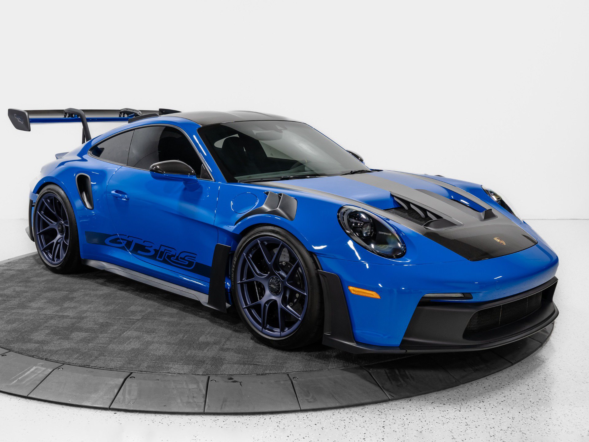 Used 2024 Porsche 911 GT3 RS RWD image 11