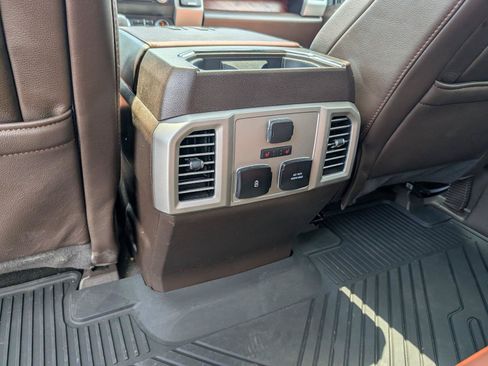 Used 2019 Ford F150 King Ranch w/ Equipment Group 601A Luxury AWD/4WD image 29