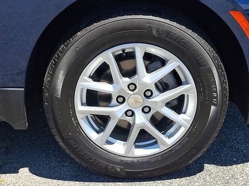 Used 2023 Chevrolet Equinox LS w/ LS Convenience Package FWD image 8