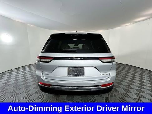 Used 2023 Jeep Grand Cherokee Limited w/ Luxury Tech Group II image 10