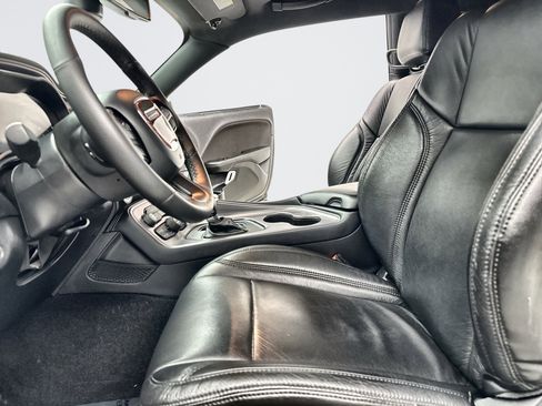 Used 2023 Dodge Challenger SXT w/ Blacktop Package image 12