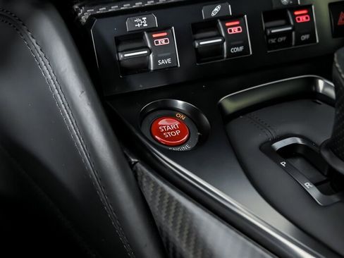 Used 2024 Nissan GT-R Premium w/ Premium Interior Package AWD/4WD image 36