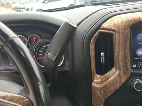 Used 2021 Chevrolet Silverado 1500 LT image 20