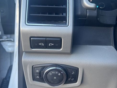 Used 2019 Ford F150 Lariat image 18