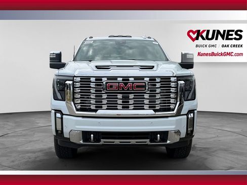 New 2026 GMC Sierra 2500 Denali w/ Denali Reserve Package AWD/4WD image 3