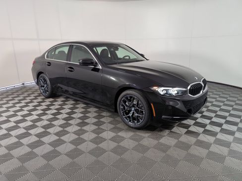 Used 2025 BMW 330i Sedan w/ Convenience Package image 6