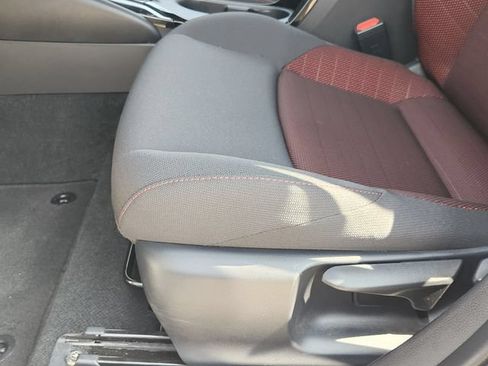 Used 2025 Toyota Corolla SE FWD image 18