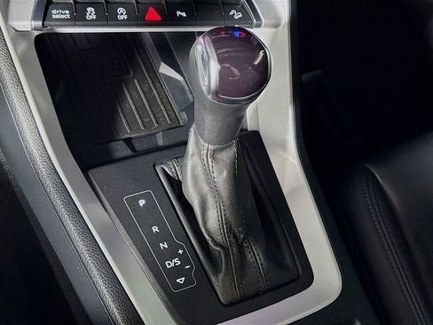 Used 2024 Audi Q3 2.0T Premium image 17