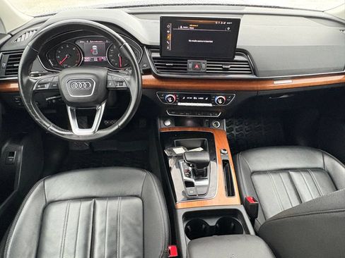 Used 2023 Audi Q5 2.0T Premium w/ Convenience Package AWD/4WD image 12