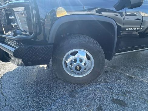 Used 2021 Chevrolet Silverado 3500 High Country AWD/4WD image 2