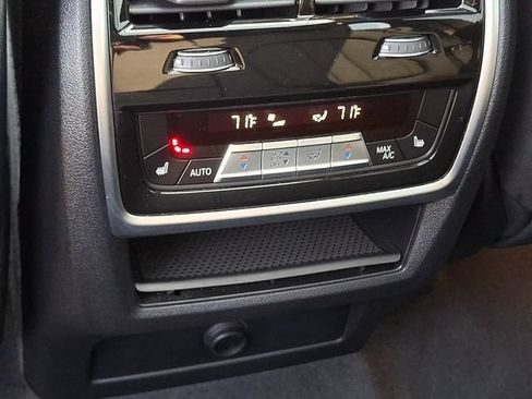 Used 2019 BMW X5 xDrive40i w/ Premium Package 2 AWD/4WD image 11