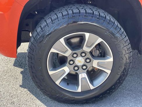 Used 2020 Chevrolet Colorado Z71 AWD/4WD image 36