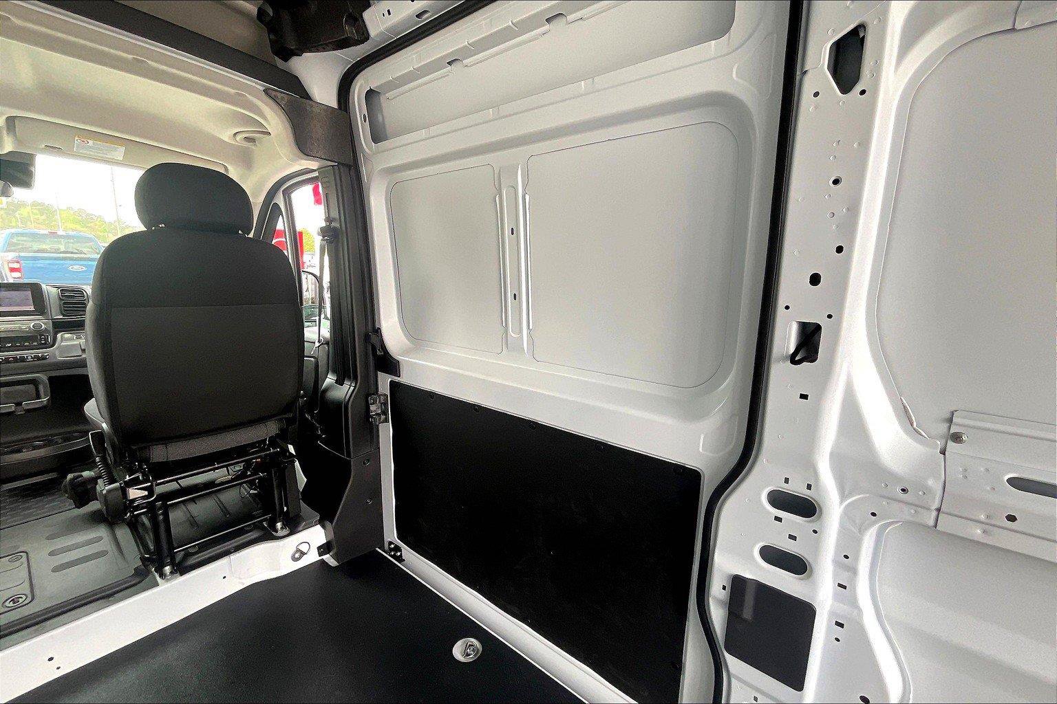 Used 2024 RAM ProMaster 2500 FWD image 27