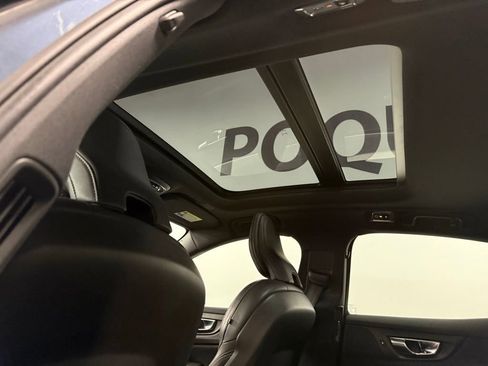 Used 2020 Volvo S60 T6 Inscription image 17