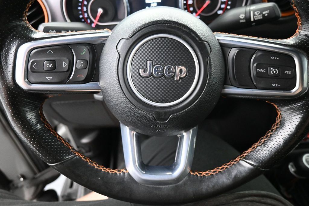 Used 2021 Jeep Gladiator Mojave AWD/4WD image 16
