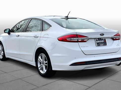 Used 2018 Ford Fusion SE image 11