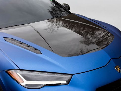 Used 2023 Lamborghini Urus Performante AWD/4WD image 30