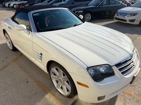 Used 2006 Chrysler Crossfire Limited RWD image 7