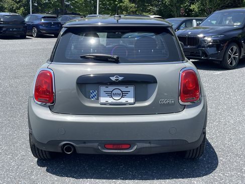 Used 2017 MINI Cooper 2-Door Hardtop FWD image 7