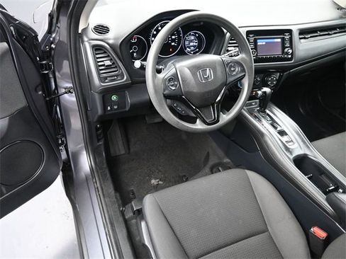 Certified 2021 Honda HR-V LX image 17