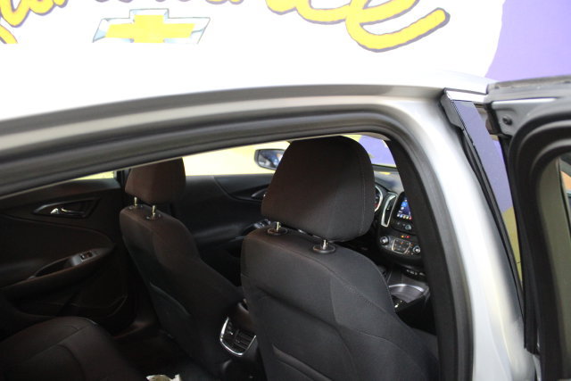 Used 2021 Chevrolet Malibu LT FWD image 10