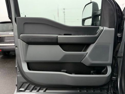 Used 2024 Ford F250 XLT image 9