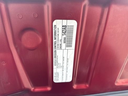 Used 2023 Jeep Grand Cherokee L Laredo AWD/4WD image 27
