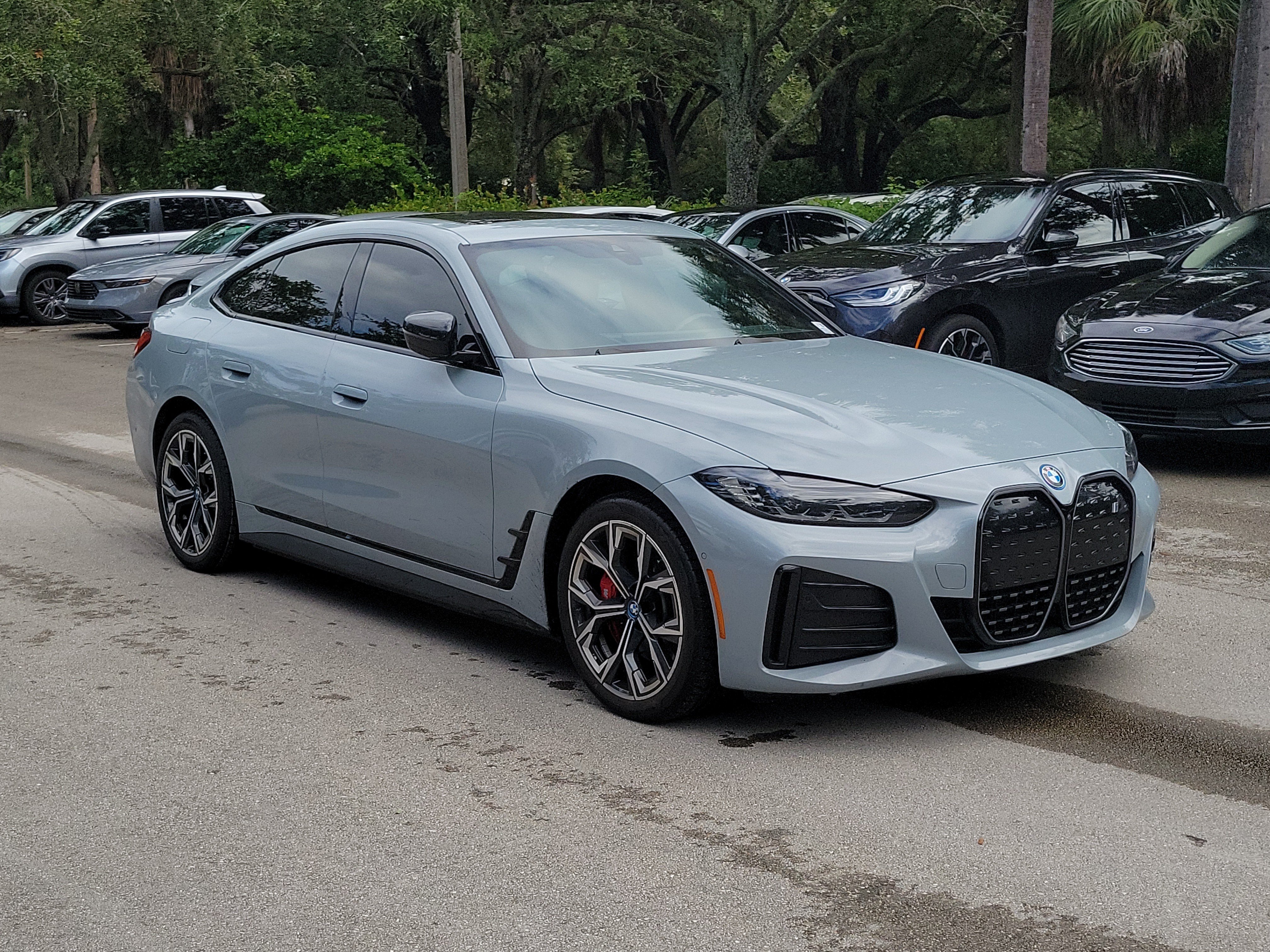 Used 2024 BMW i4 eDrive40 w/ M Sport Package RWD image 1