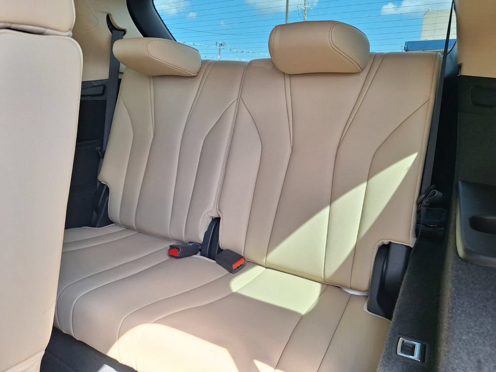 Certified 2024 Acura MDX SH-AWD image 12