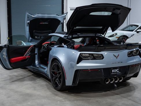 Used 2017 Chevrolet Corvette Z06 image 33