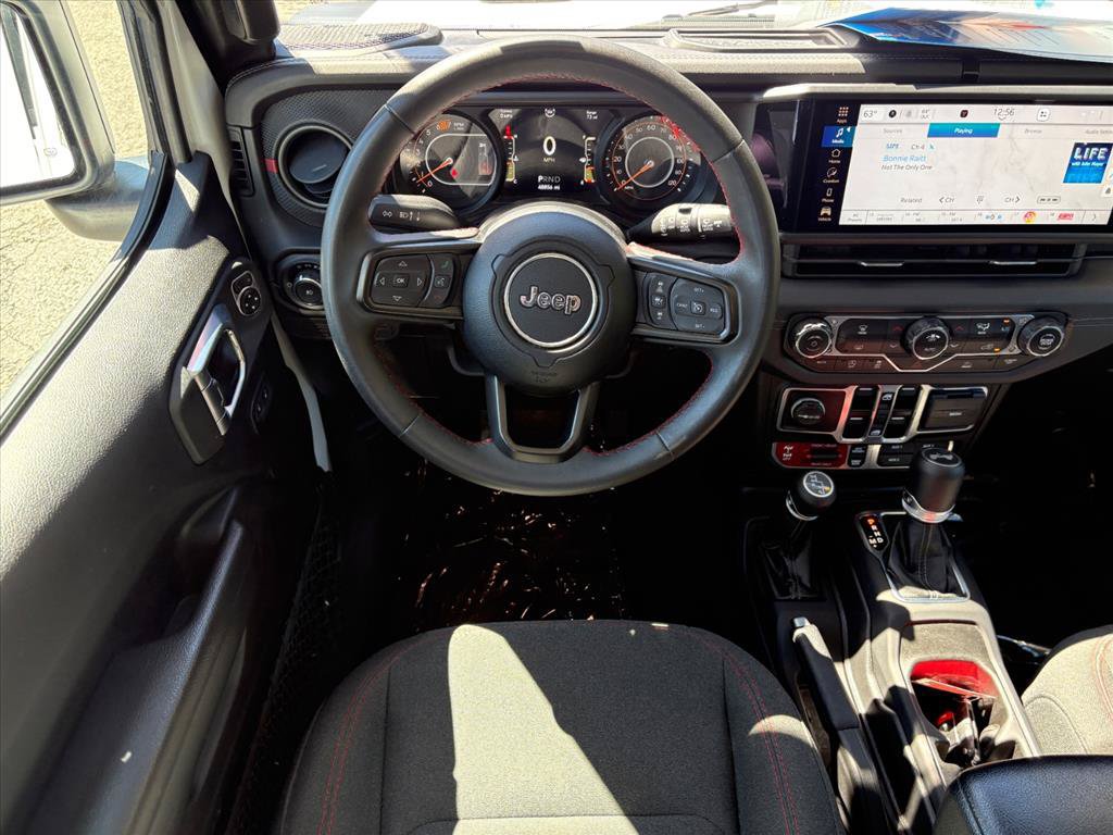 Used 2025 Jeep Wrangler Unlimited Rubicon AWD/4WD image 21