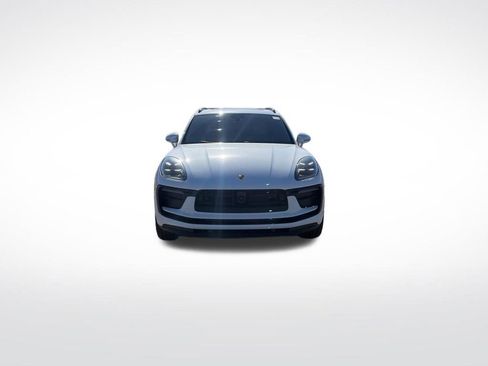 Used 2025 Porsche Macan AWD/4WD image 8