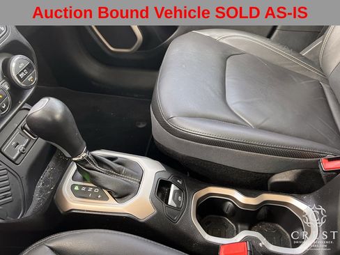 Used 2016 Jeep Renegade Limited w/ Safety & Security Group image 20