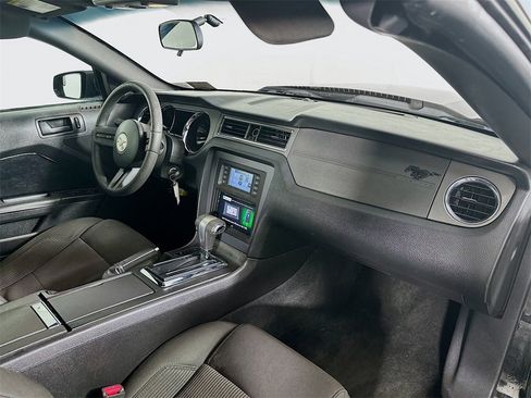 Used 2012 Ford Mustang Convertible image 30