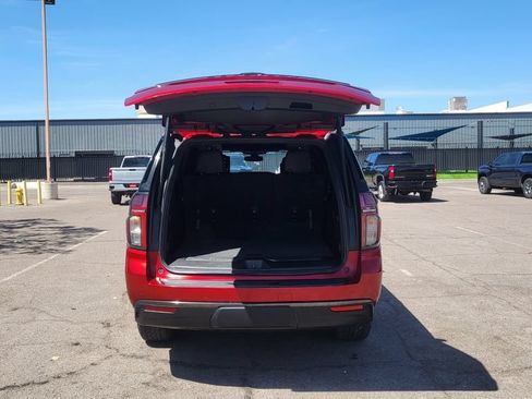 Used 2021 Chevrolet Suburban RST w/ Rear Media and Nav Package AWD/4WD image 12