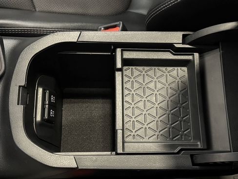 Used 2020 Toyota RAV4 Limited AWD/4WD image 45